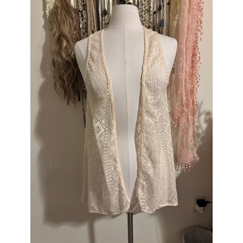 Cream & Thread ivory crocheted sleeveless vest